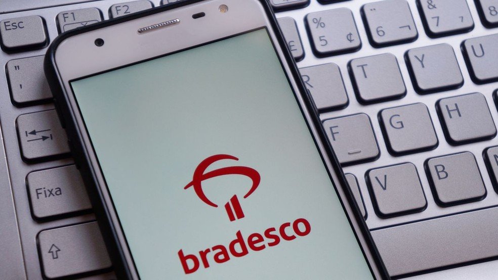 Aplicativo do Bradesco fica fora do ar no dia do pagamento do 13º salário