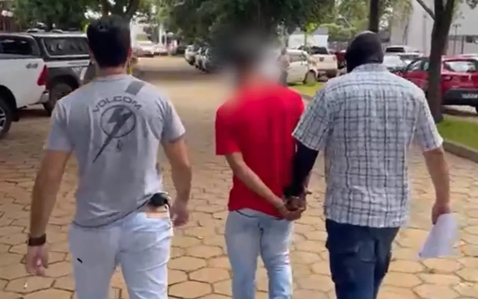 Jovem é suspeito de matar homem com quem se relacionava para não atrapalhar casamento.